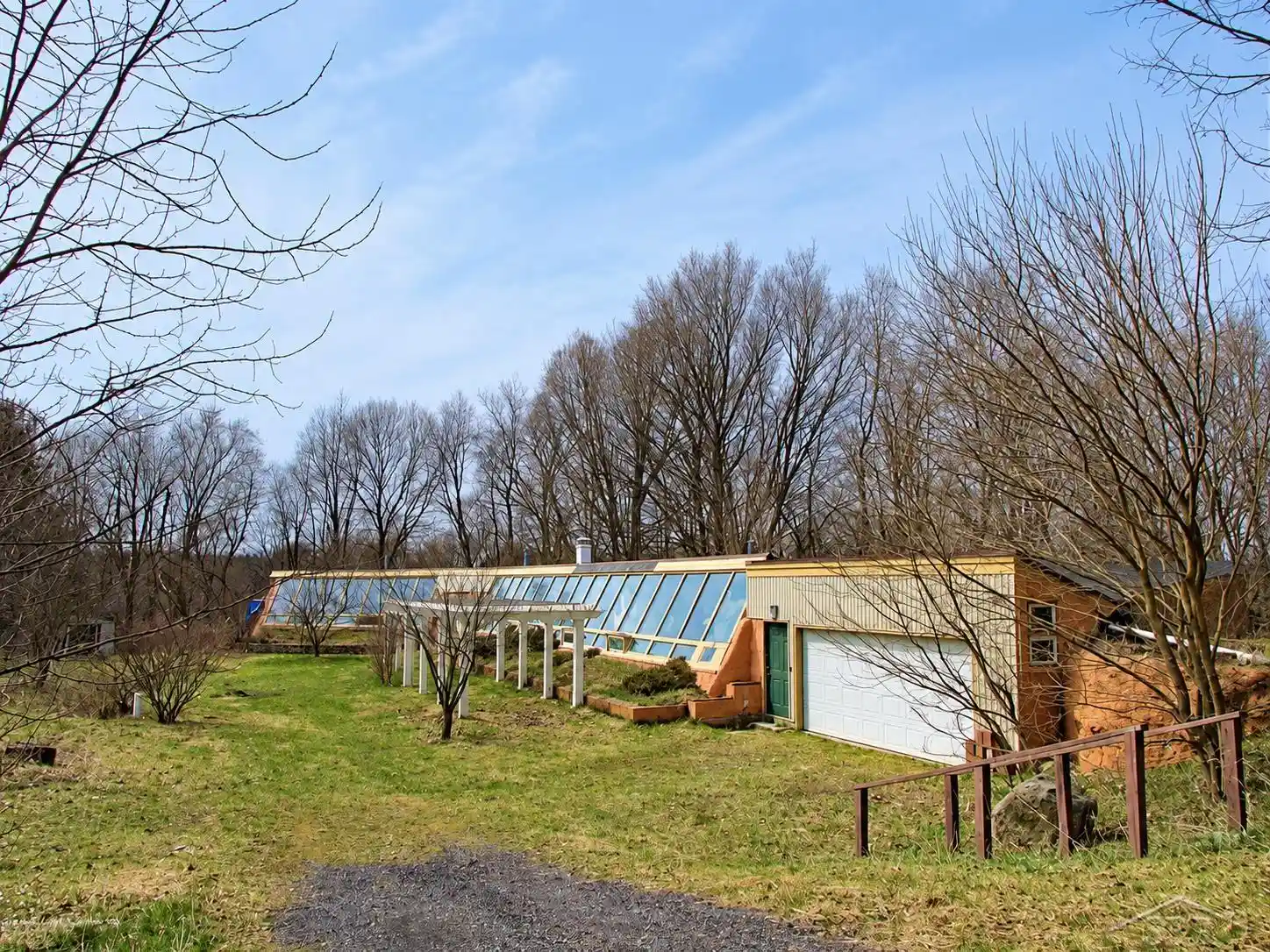 Photo 1 of Single family home for sale at 8000 Hollister Rd, Laingsburg, MI 48848 | MLS# 61050225456 | Listing updated on 2026-10-27