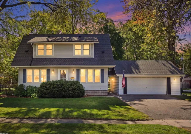 Photo 1 of Sale Pending at 16650 Kingston St, Fraser, MI 48026 | MLS# 58050225462 | Listing updated on 2026-10-29