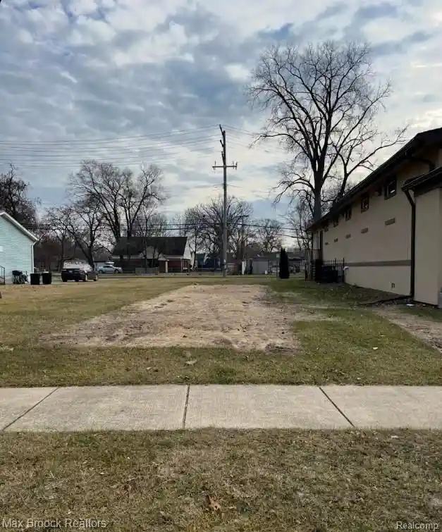 Land for sale at 8721 Northend Ave, Ferndale, MI 48220 | MLS# 20261085298