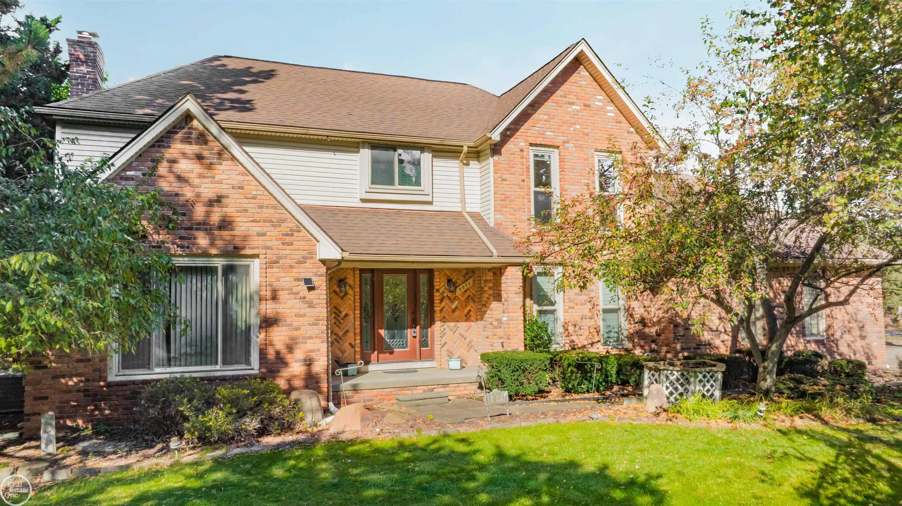 Photo 1 of Single family home for sale at 9073 Shelby Woods Dr, Shelby Township, MI 48317 | MLS# 58050225478 | Listing updated on 2026-10-23