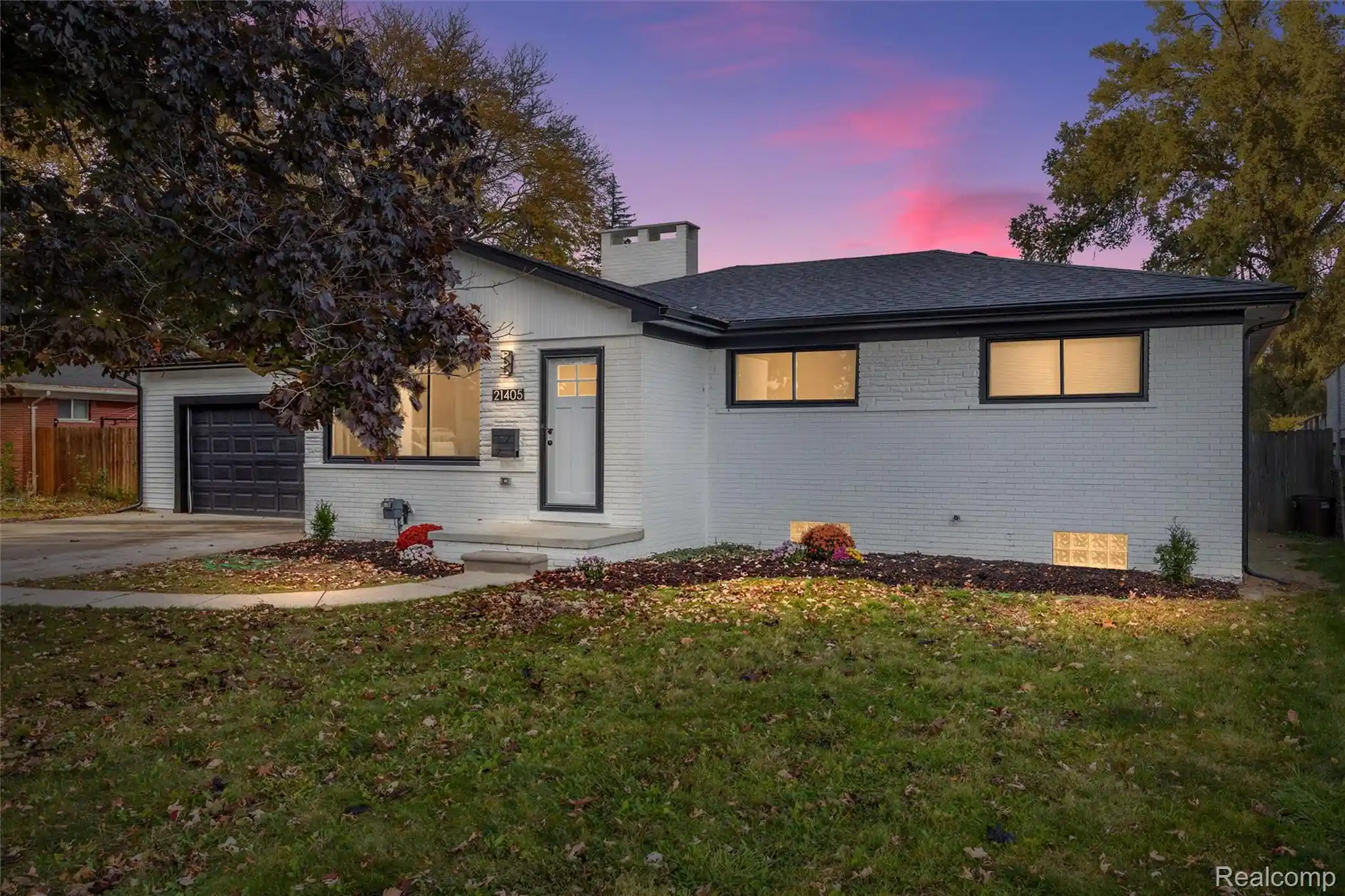 Photo 1 of Single family home for sale at 21405 Raymond St, Saint Clair Shores, MI 48082 | MLS# 20261085362 | Listing updated on 2026-10-29