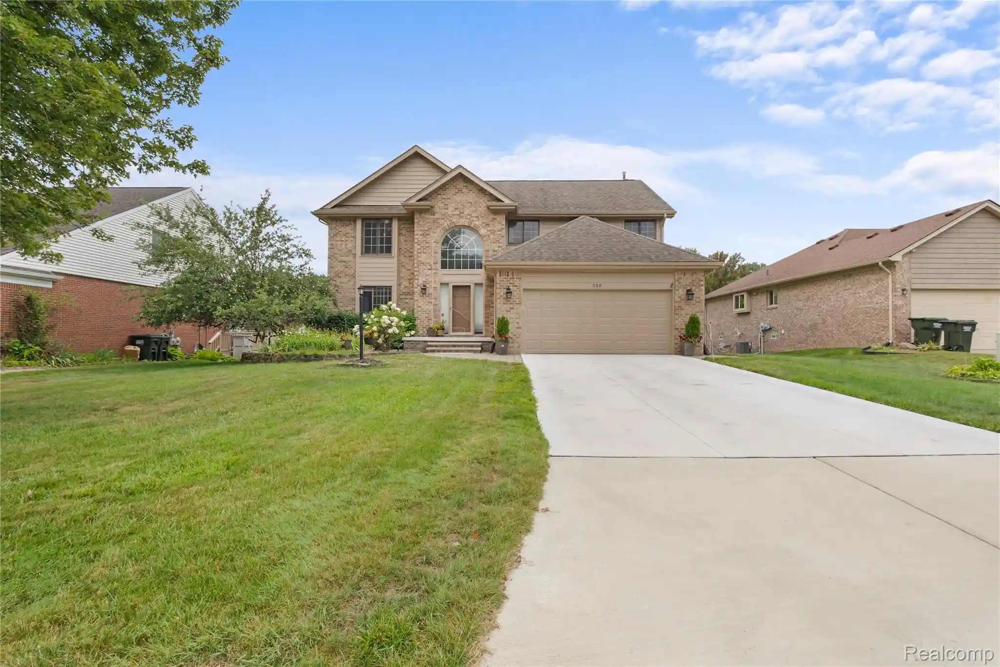Photo 1 of Single family home for sale at 530 Lexington Dr, Rochester Hills, MI 48307 | MLS# 20261085370 | Listing updated on 2026-10-22