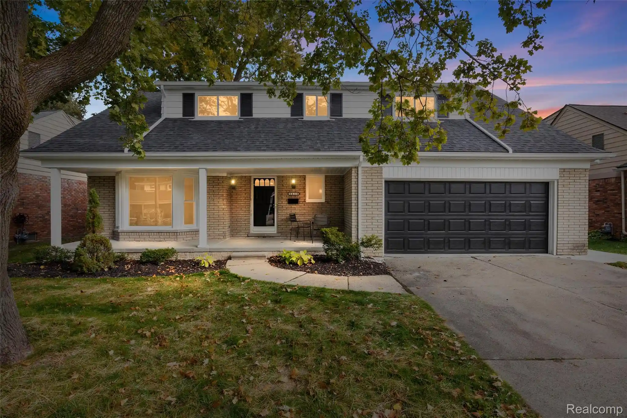Photo 1 of Single family home for sale at 1450 Edmundton Dr, Grosse Pointe, MI 48236 | MLS# 20261085381 | Listing updated on 2026-10-22