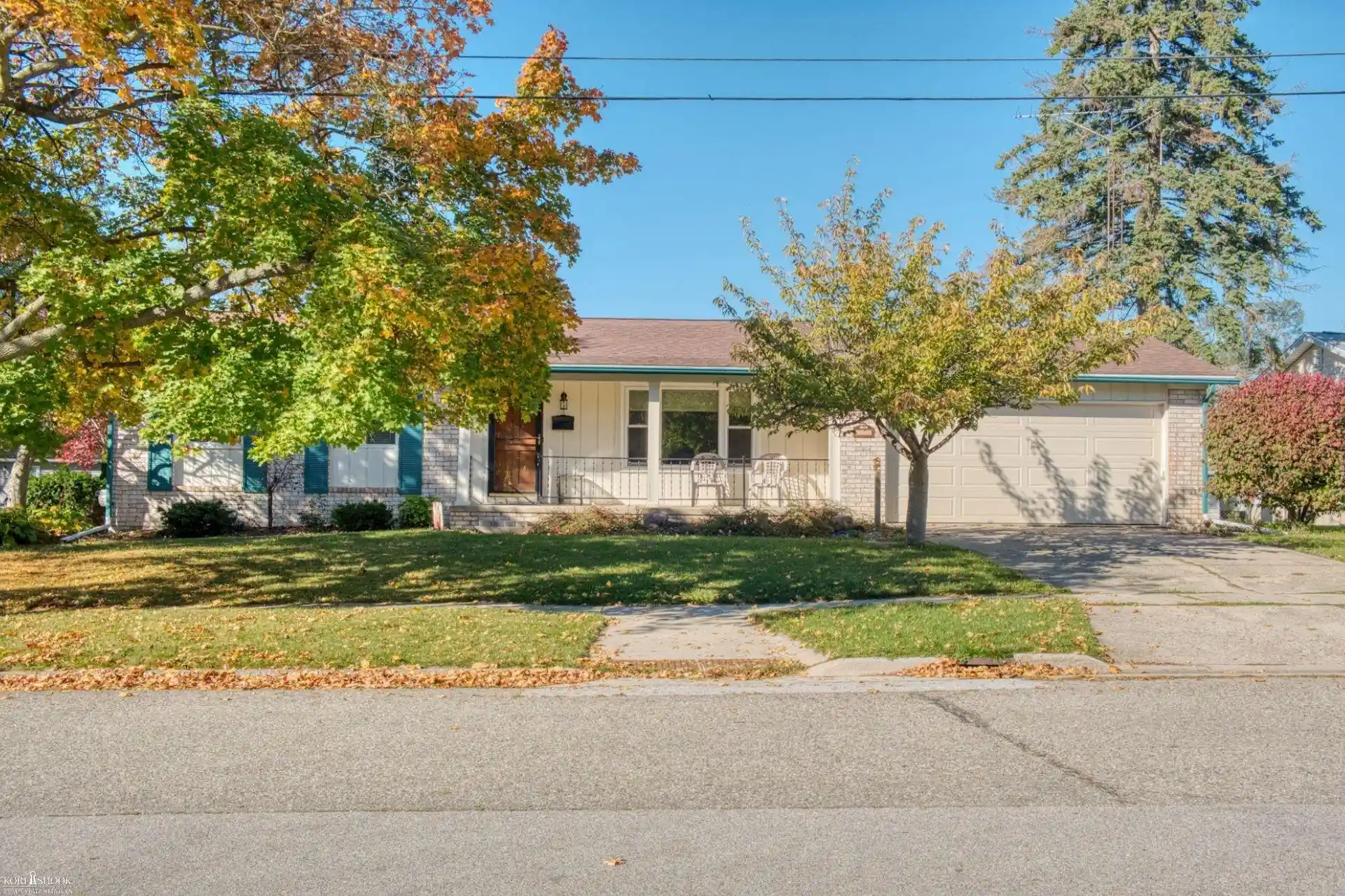 Photo 1 of Single family home for sale at 1319 Summit St, Owosso, MI 48867 | MLS# 5050225498 | Listing updated on 2026-10-21