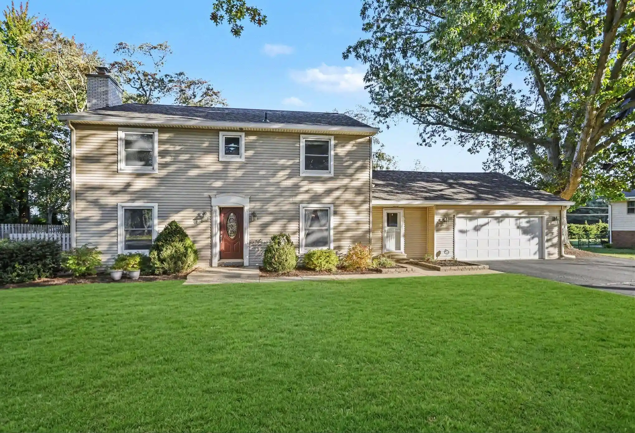 Photo 1 of Single family home for sale at 2689 Lake Blf Ter, Saint Joseph, MI 49085 | MLS# 69026055926 | Listing updated on 2026-10-22