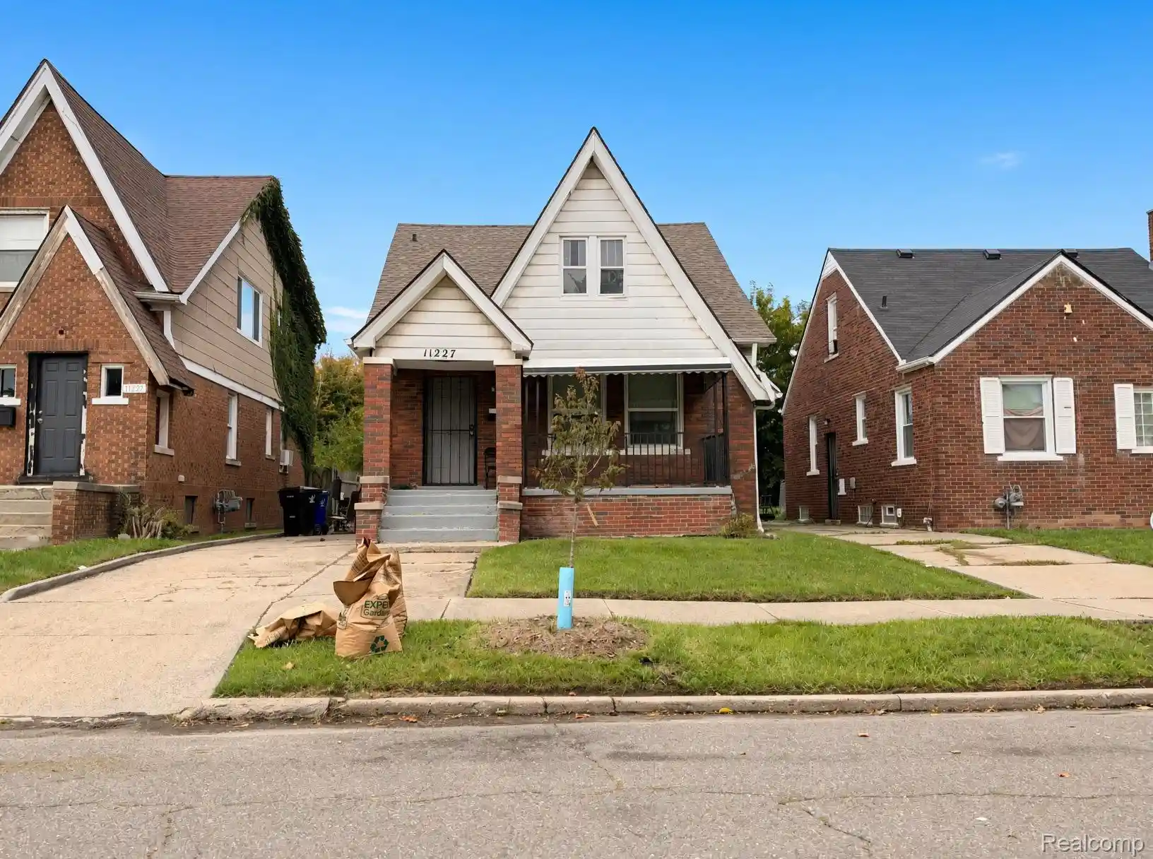 Photo 1 of Single family home for sale at 11227 Minden St, Detroit, MI 48205 | MLS# 20261085467 | Listing updated on 2026-10-30