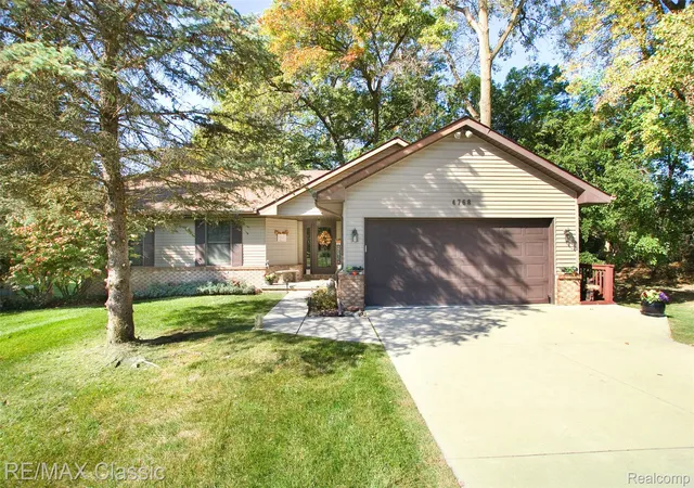 Photo 1 of Single family home for sale at 4768 Dillon St, Brighton, MI 48116 | MLS# 20261085530 | Listing updated on 2026-10-28