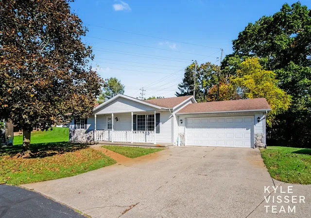 Photo 1 of Condo for sale at 211 York View Pl Nw, Comstock Park, MI 49321 | MLS# 65026056032 | Listing updated on 2026-10-27