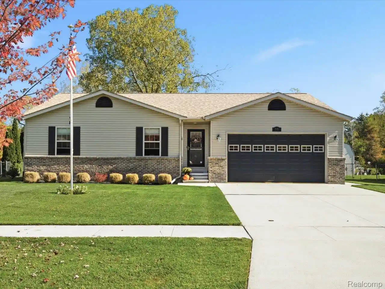 Photo 1 of Single family home for sale at 55 Rella Rae Ave, Marysville, MI 48040 | MLS# 20261085561 | Listing updated on 2026-10-23