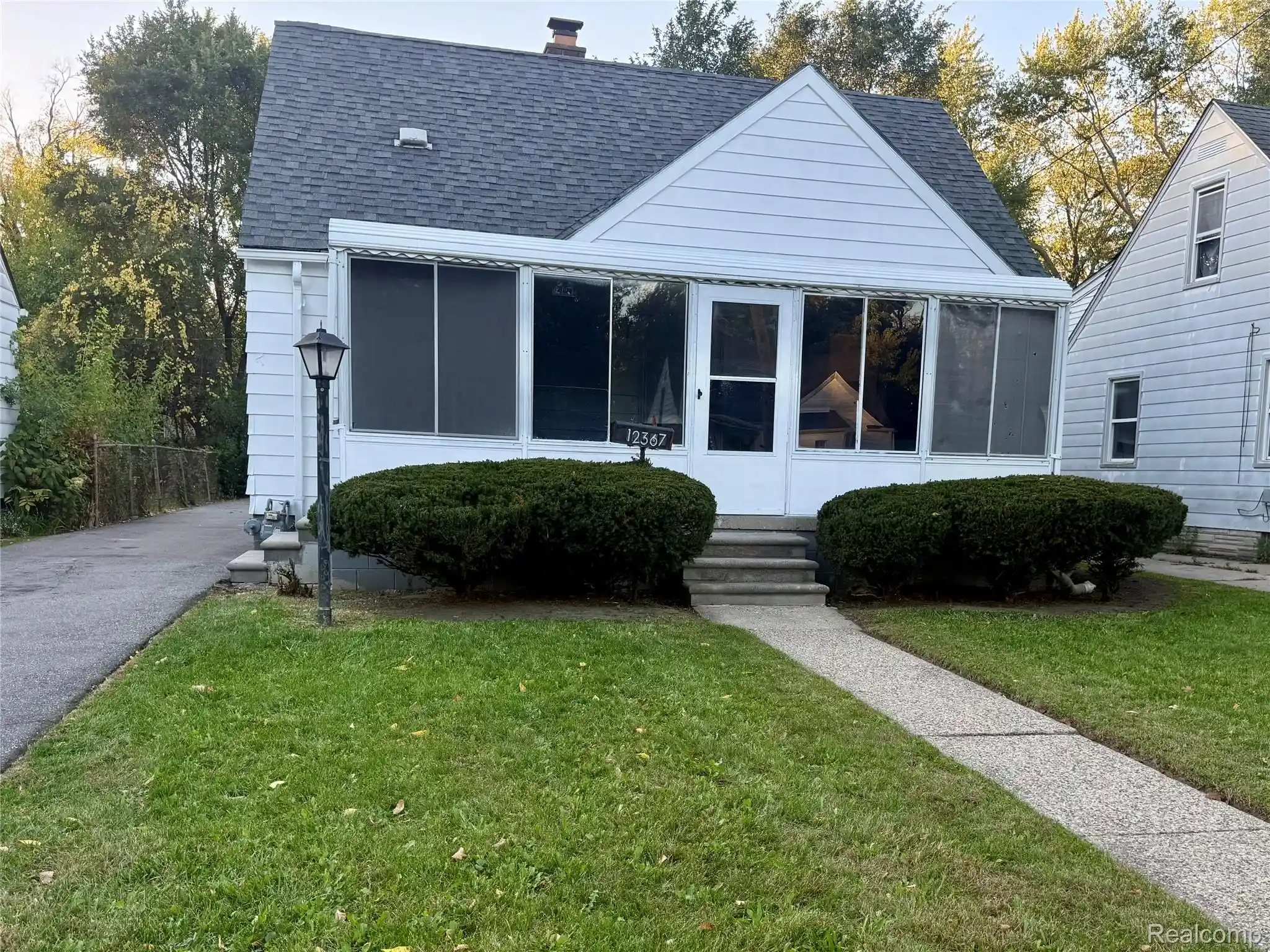 Photo 1 of Single family home for sale at 12367 Lansdowne St, Detroit, MI 48224 | MLS# 20261085575 | Listing updated on 2026-10-22
