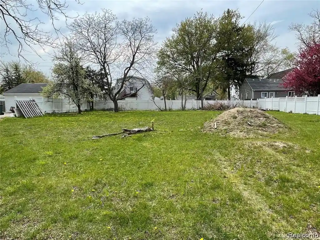 Land for sale at 306 E Elza Ave, Hazel Park, MI 48030 | MLS# 20261085583