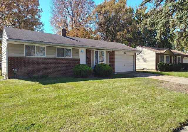 Photo 1 of Single family home for sale at 6155 Grace K Dr, Waterford, MI 48329 | MLS# 20261085614 | Listing updated on 2026-10-28