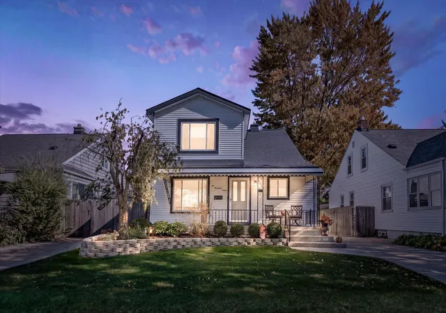 Photo 1 of Sale Pending at 609 S Kenwood Ave, Royal Oak, MI 48067 | MLS# 81026056100 | Listing updated on 2026-10-28