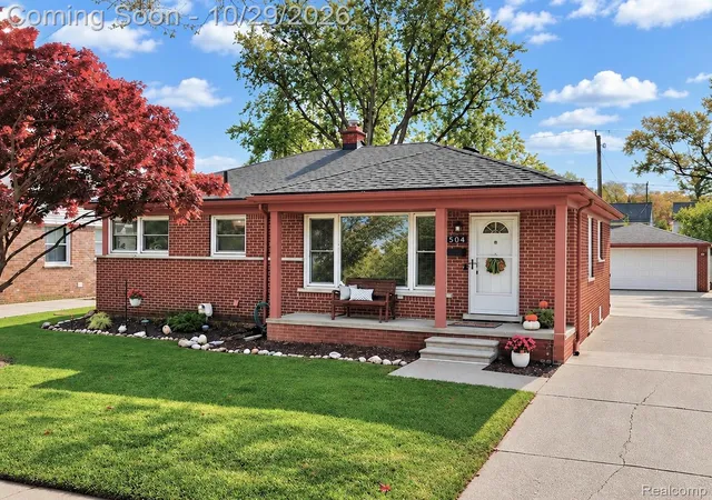 Single family home for sale at 504 E La Salle Ave, Royal Oak, MI 48073 | MLS# 20261085658