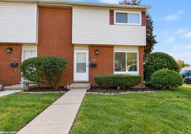 Photo 1 of Condo for sale at 17988 Martin Rd, Roseville, MI 48066 | MLS# 58050225600 | Listing updated on 2026-10-28