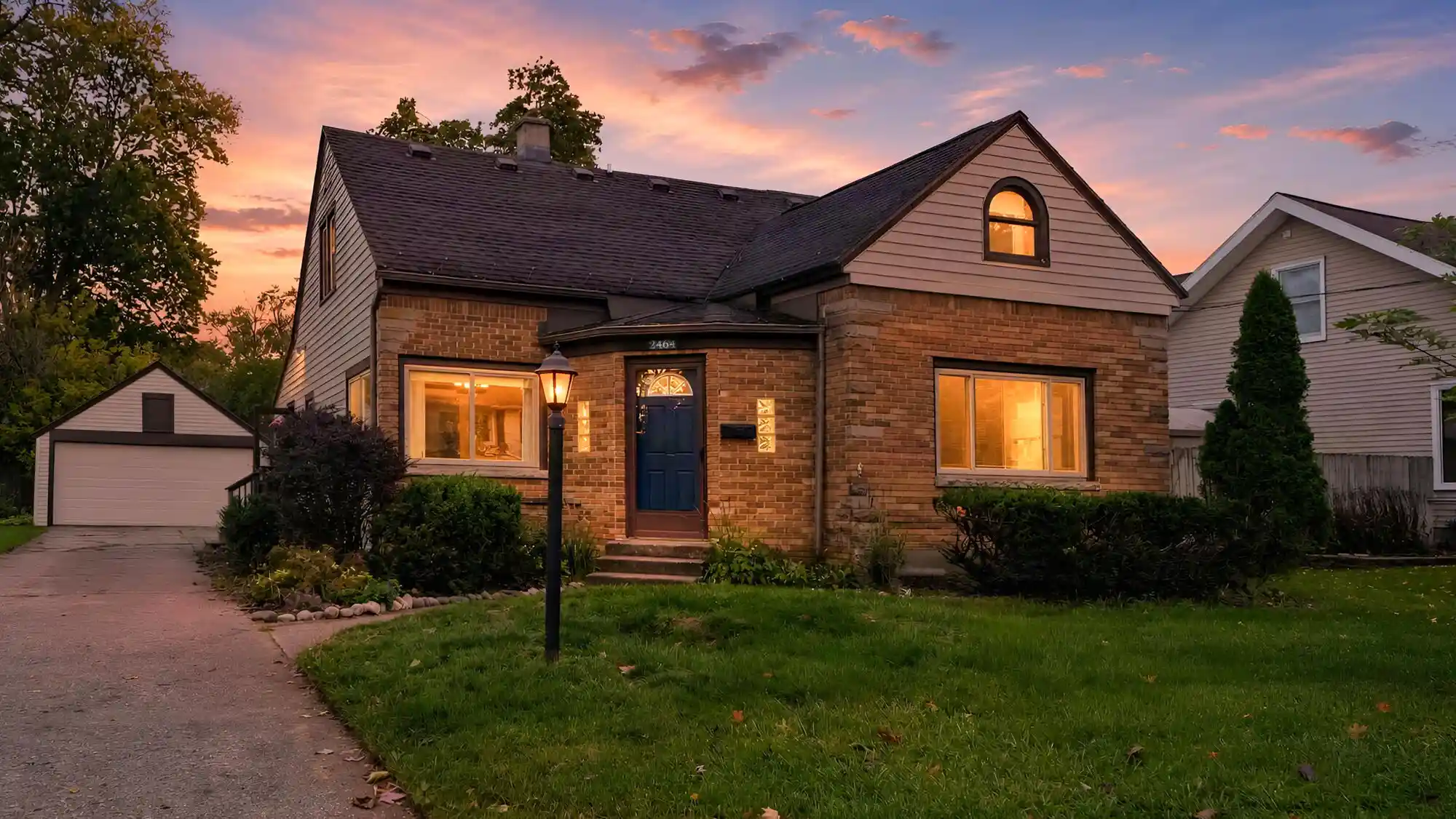 Photo 1 of Single family home for sale at 2464 Forest Grv Ave Sw, Wyoming, MI 49519 | MLS# 65026056119 | Listing updated on 2026-10-22