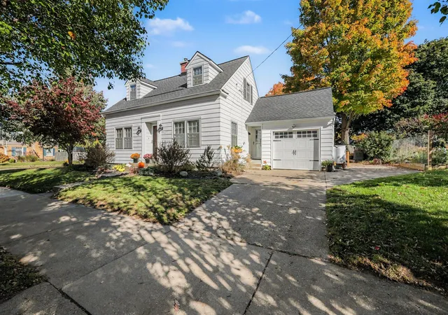 Single family home for sale at 2050 Houseman Ave NE, Grand Rapids, MI 49505 | MLS# 65026056143