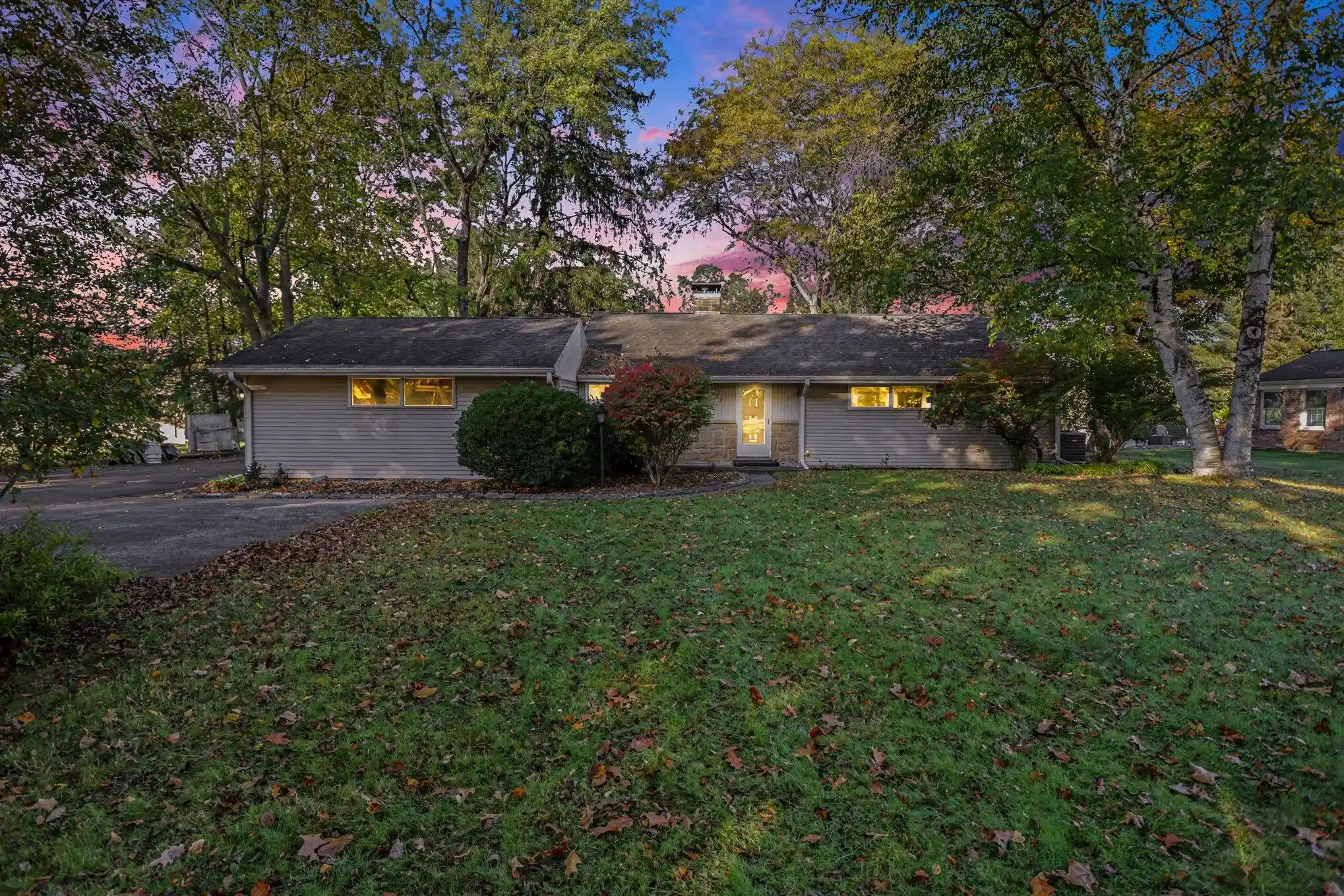 Photo 1 of Single family home for sale at 763 N Kalamazoo Ave, Marshall, MI 49068 | MLS# 64026056142 | Listing updated on 2026-10-22