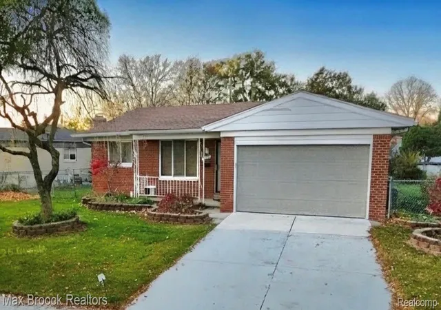 Photo 1 of Sale Pending at 13979 Sunset St, Livonia, MI 48154 | MLS# 20261085697 | Listing updated on 2026-10-27