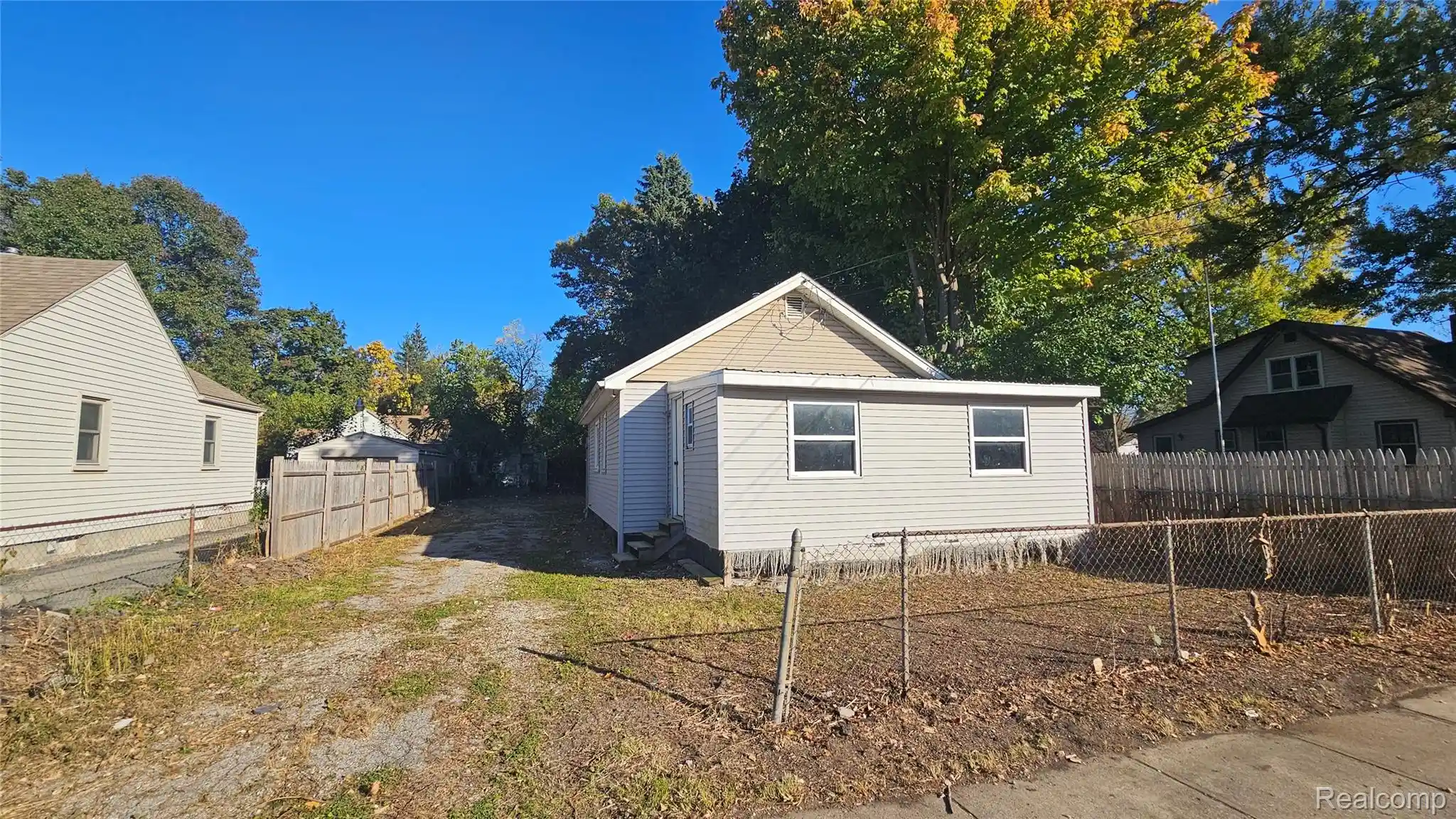 Photo 1 of Single family home for sale at 3612 Douglas Ave, Flint, MI 48506 | MLS# 20261085707 | Listing updated on 2026-10-23