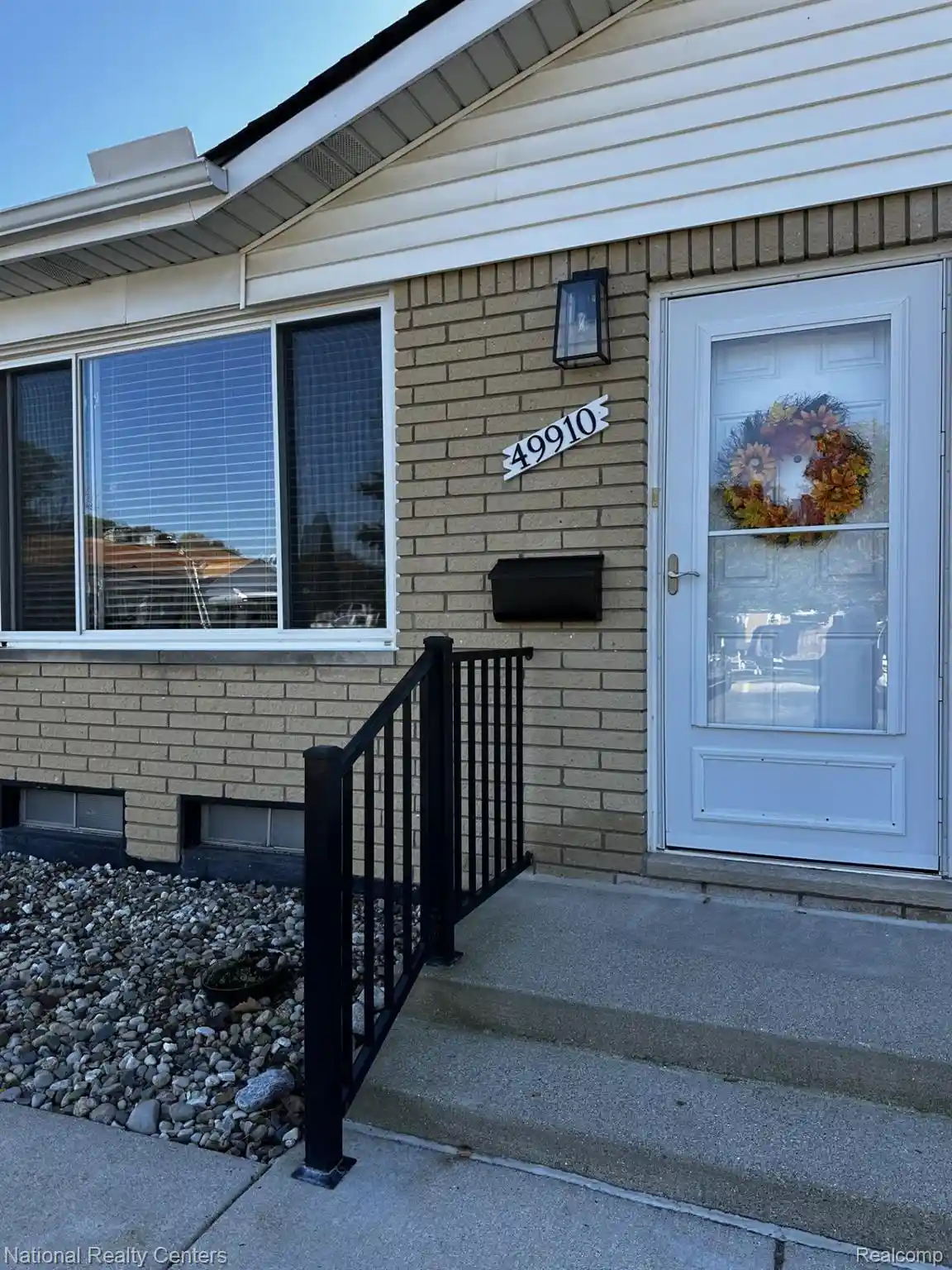 Listing Photo 1 - Condo for sale in 49910 Helfer Blvd located at 49910 Helfer Blvd, Wixom, MI 48393 - Unit 49910 Helfer Blvd