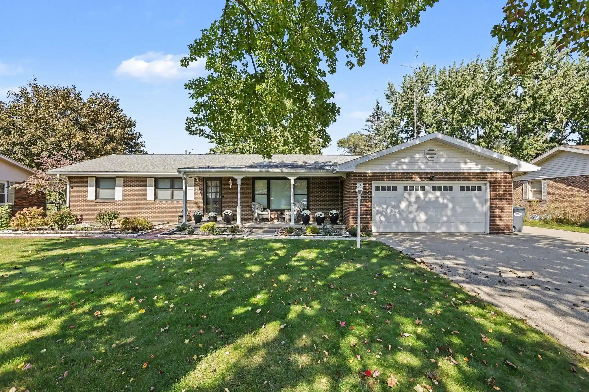Single family home for sale at 1627 Old Hickory Ln, Saint Joseph, MI 49085 | MLS# 69026056154