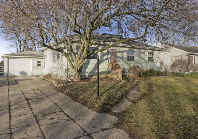 Photo 1 of Single family home for sale at 5415 Claudia Ave Se, Grand Rapids, MI 49548 | MLS# 65026056156 | Listing updated on 2026-10-30