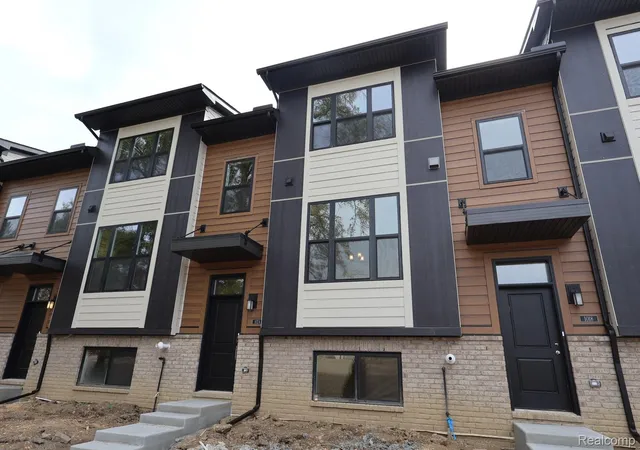 Condo for sale at 1024 Pine Tree Ln #728, Troy City Oakland, MI 48085 | MLS# 20261085734 | Listing updated on 2026-10-29