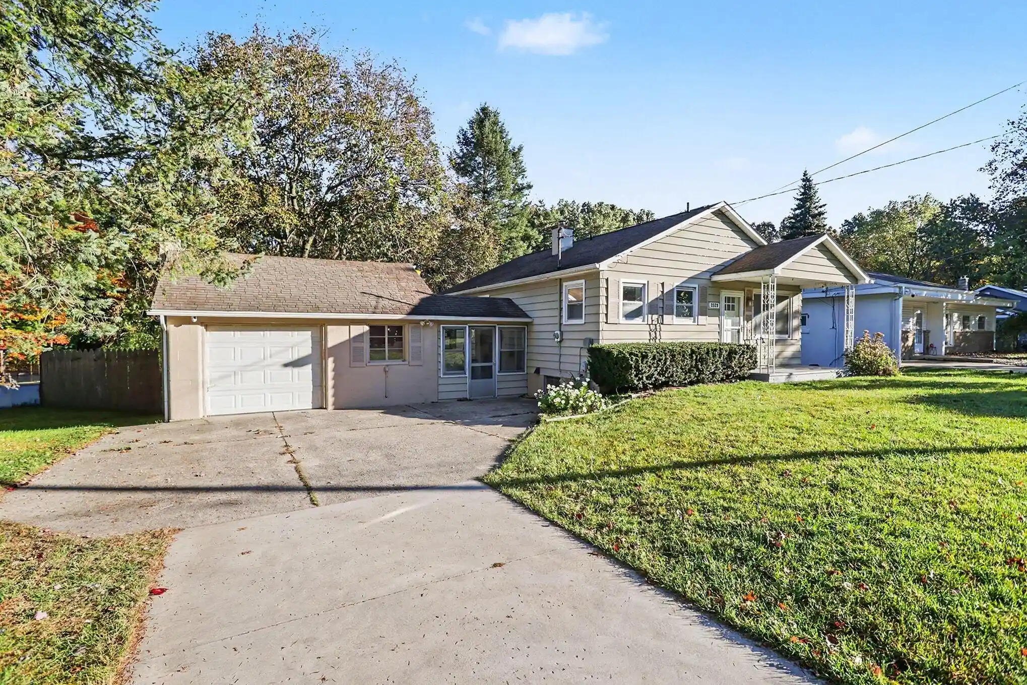 Photo 1 of Sale Pending at 2329 Stanley Ave, Portage City Kalamazoo, MI 49002 | MLS# 66026056170 | Listing updated on 2026-10-29