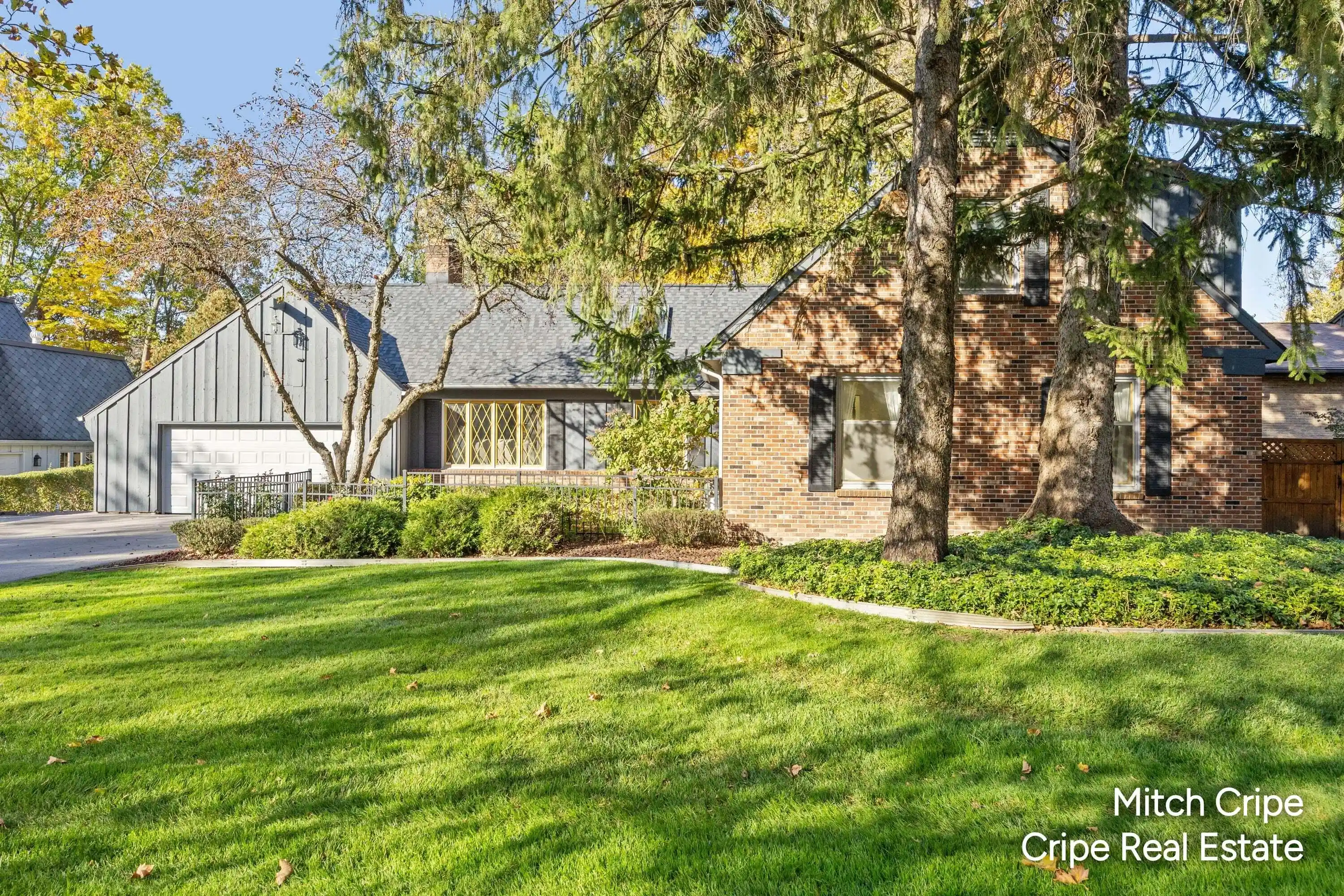 Photo 1 of Single family home for sale at 2539 Alger St Se, Grand Rapids, MI 49546 | MLS# 65026056174 | Listing updated on 2026-10-23