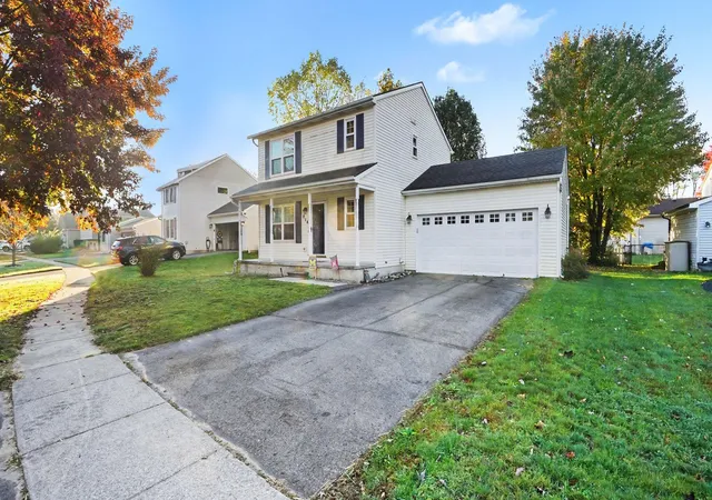 Single family home for sale at 814 Cricket Xing, Pinckney, MI 48169 | MLS# 81026056180
