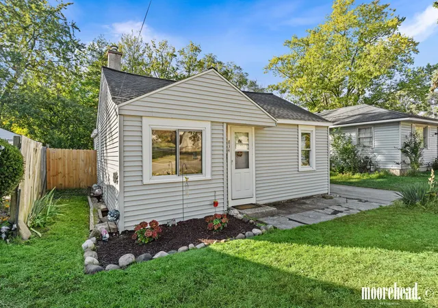 Photo 1 of Single family home for sale at 834 35th Street Sw, Wyoming, MI 49509 | MLS# 65026056183 | Listing updated on 2026-10-27