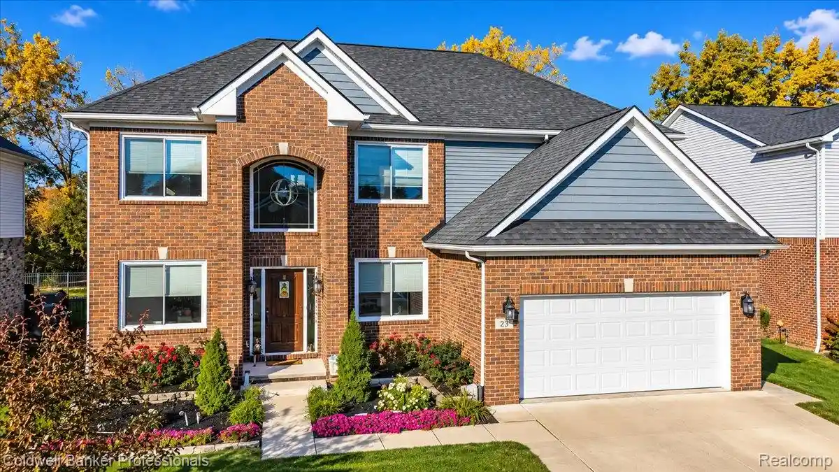 Photo 1 of Single family home for sale at 25 Scripter Ct, Oxford, MI 48371 | MLS# 20261085836 | Listing updated on 2026-10-25