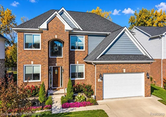 Photo 1 of Single family home for sale at 25 Scripter Ct, Oxford, MI 48371 | MLS# 20261085836 | Listing updated on 2026-10-25