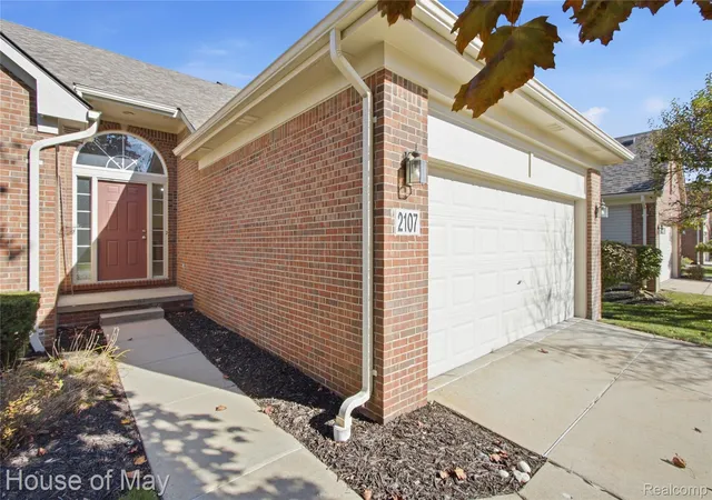 Photo 1 of Condo for sale at 2107 Red Maple Ln #1, Commerce Charter Township Oakland, MI 48390 | MLS# 20261085851 | Listing updated on 2026-10-29