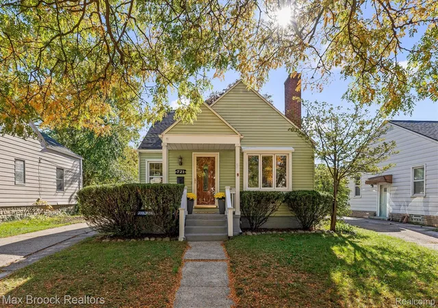 Photo 1 of Single family home for sale at 721 Leroy St, Ferndale, MI 48220 | MLS# 20261085883 | Listing updated on 2026-10-26