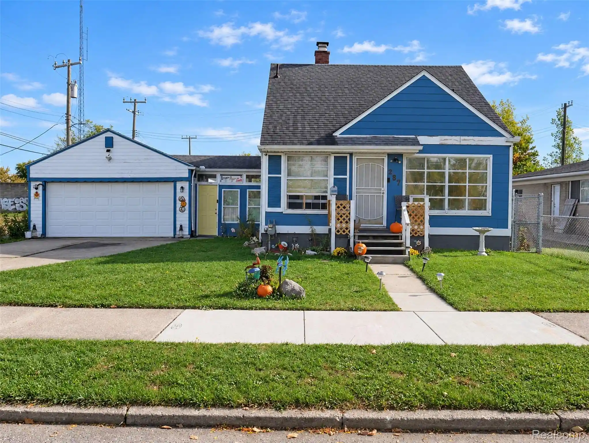 Photo 1 of Single family home for sale at 287 Eason St, Highland Park, MI 48203 | MLS# 20261085900 | Listing updated on 2026-10-23