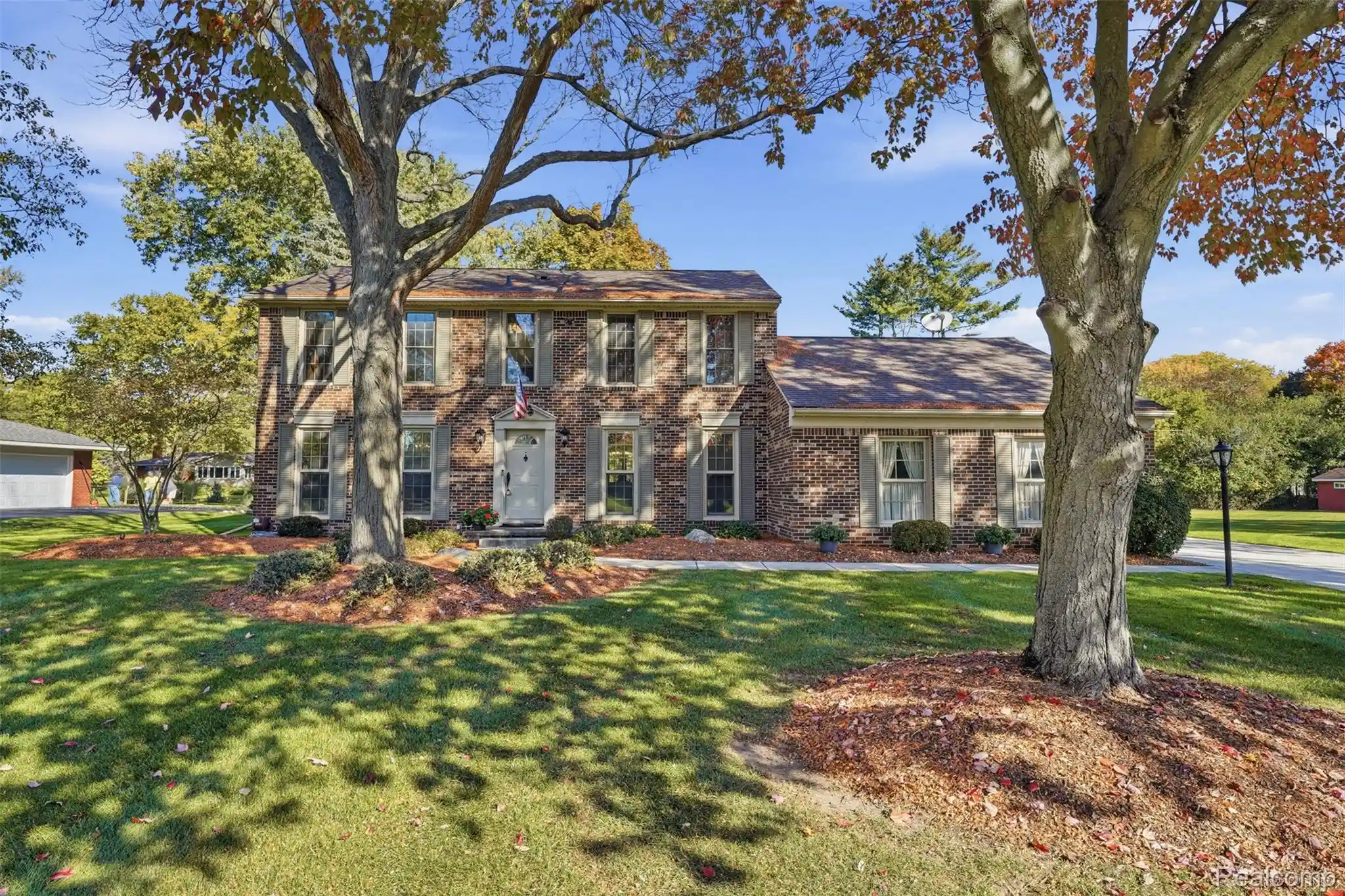 Photo 1 of Single family home for sale at 31770 Staman Cir, Farmington Hills, MI 48336 | MLS# 20261085904 | Listing updated on 2026-10-24