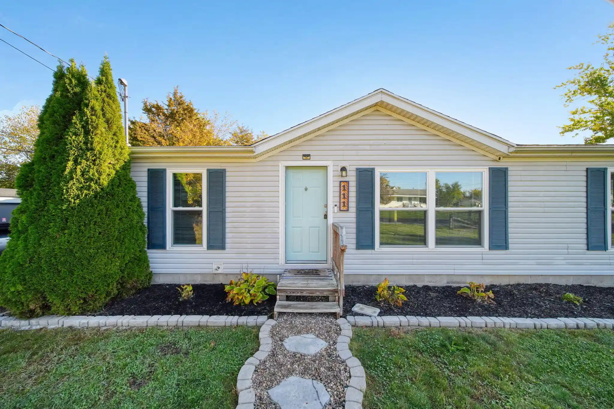 Photo 1 of Single family home for sale at 111 Victoria Dr, Brooklyn, MI 49230 | MLS# 55026056323 | Listing updated on 2026-10-27