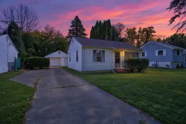 Photo 1 of Single family home for sale at 761 Glendale St, Jackson, MI 49203 | MLS# 55026056258 | Listing updated on 2026-10-27