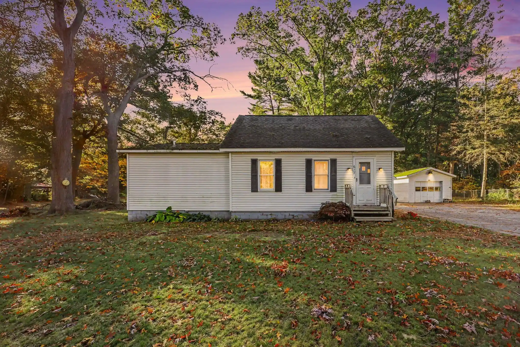Photo 1 of Single family home for sale at 617 W River Rd, Muskegon, MI 49445 | MLS# 71026056341 | Listing updated on 2026-10-22