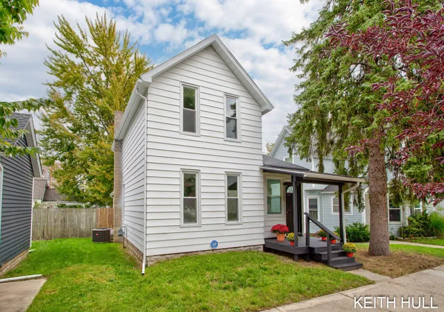 Photo 1 of Single family home for sale at 1109 Baldwin St Se, Grand Rapids, MI 49506 | MLS# 65026056248 | Listing updated on 2026-10-28