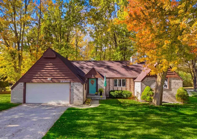 Photo 1 of Sale Pending at 22005 Cass, Farmington Hills, MI 48335 | MLS# 58050225637 | Listing updated on 2026-10-27