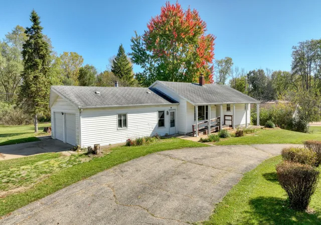 Single family home for sale at 11301 Hewitt Rd, Brooklyn, MI 49230 | MLS# 55026056365