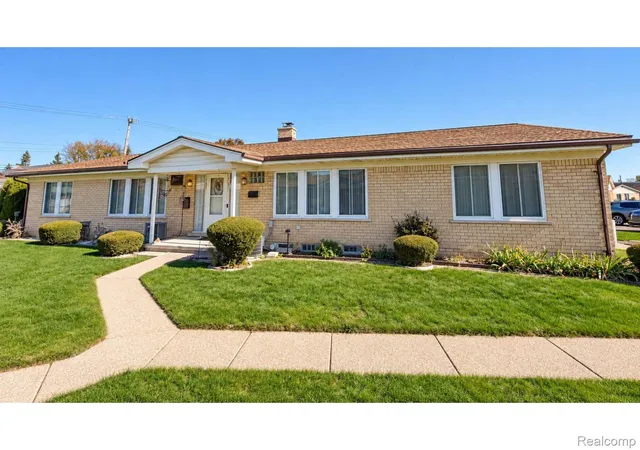 Photo 1 of Condo for sale at 19253 E 13 Mile Rd, Roseville, MI 48066 | MLS# 20261086005 | Listing updated on 2026-10-26