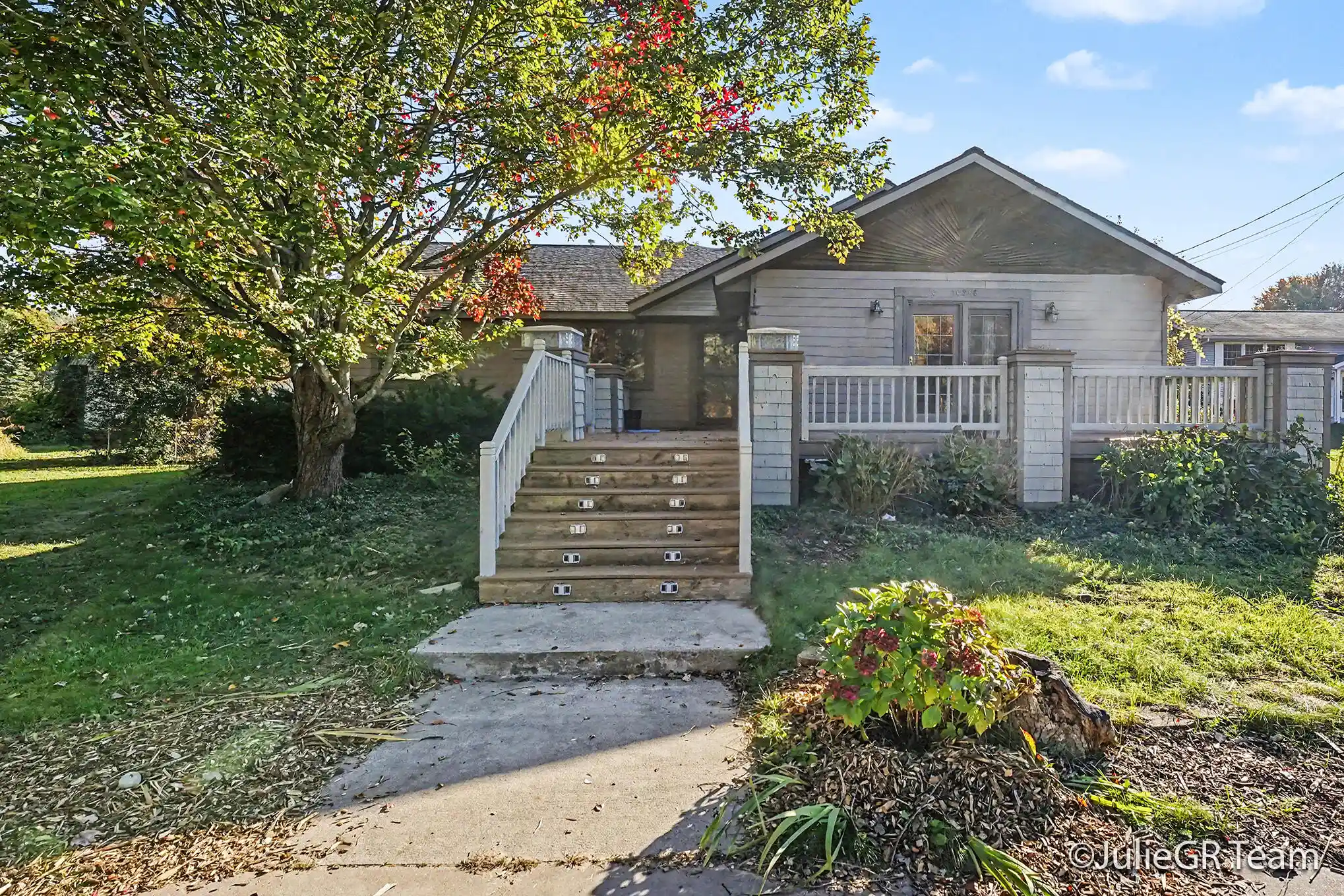 Photo 4 of Single family home for sale at 16248 Taft Rd, Spring Lake, MI 49456 | MLS# 65026056405 | Listing updated on 2026-10-29