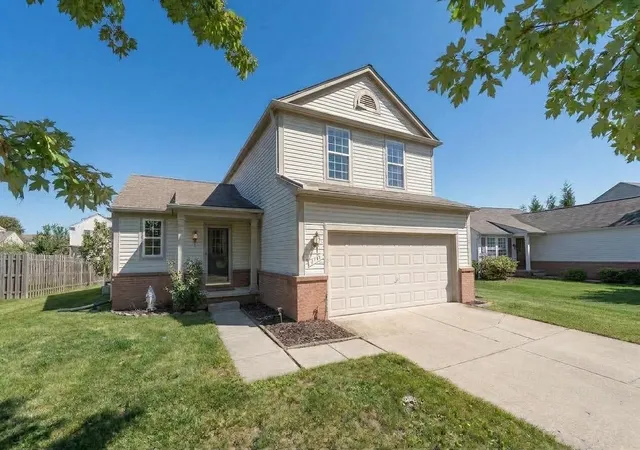 Photo 1 of Sale Pending at 7191 Roxbury Dr, Ypsilanti, MI 48197 | MLS# 81026056469 | Listing updated on 2026-10-30