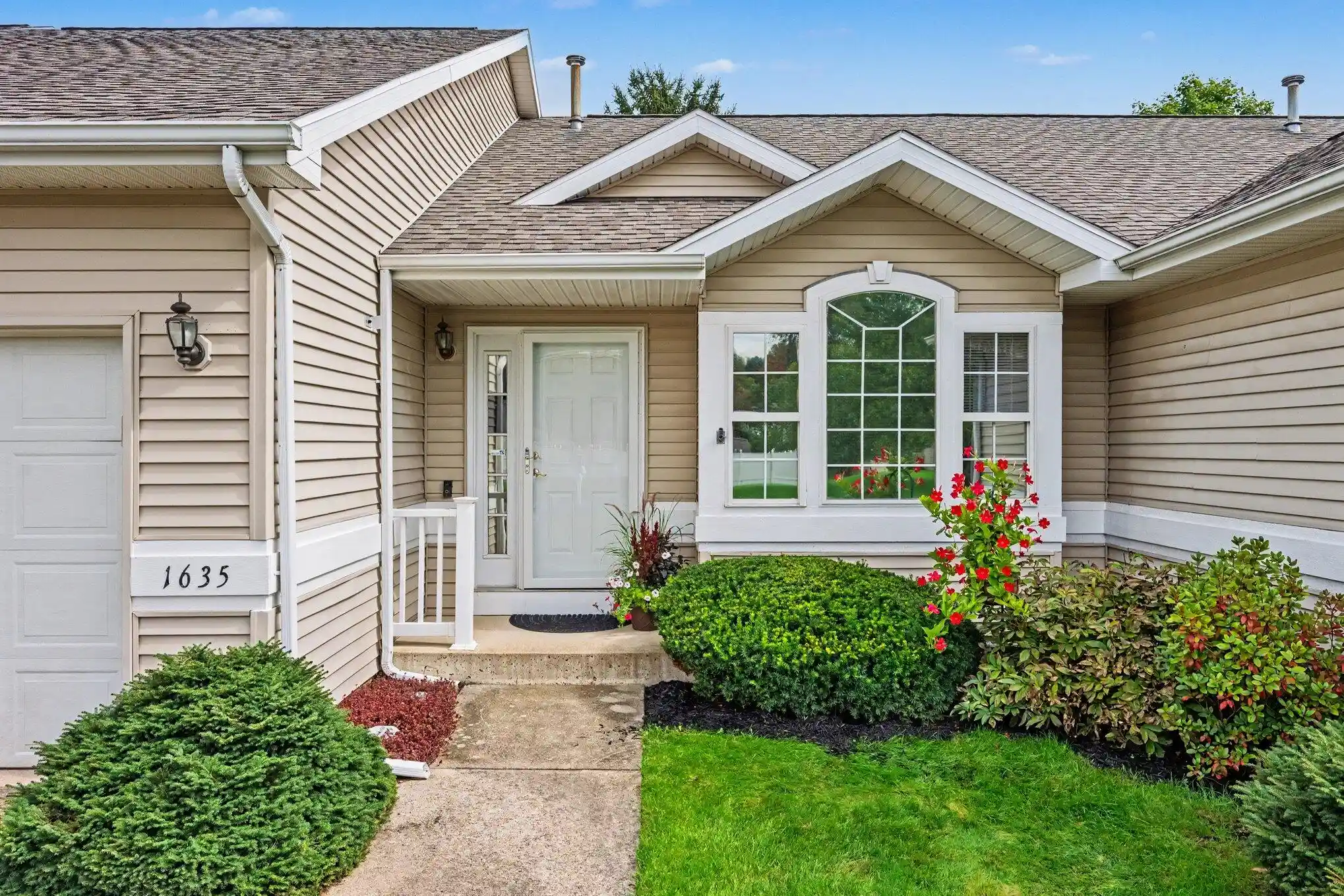 Listing Photo 1 - Condo for sale in 1635 Quail Run Dr located at 1635 Quail Run Dr, Kalamazoo, MI 49009 - Unit 1635 Quail Run Dr