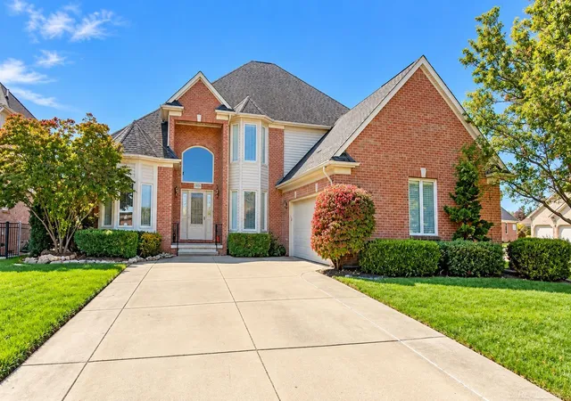 Photo 1 of Single family home for sale at 19750 Mount Vernon Dr, Macomb, MI 48044 | MLS# 58050225794 | Listing updated on 2026-10-26