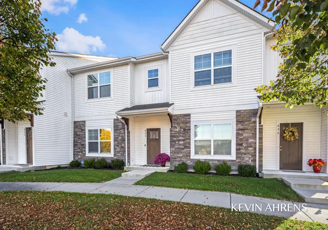 Photo 1 of Condo for sale at 624 Bedford Fls Dr, Sparta, MI 49345 | MLS# 65026056510 | Listing updated on 2026-10-26
